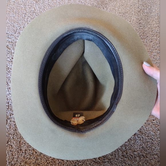 Akubra Traveller Felt Hat - Picture 9 of 12